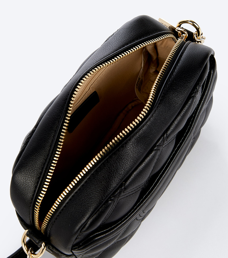 Bolso Pequeno Unicolor Derek 831085 NG