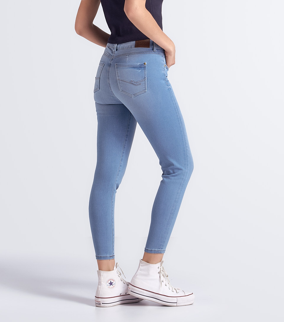 Jean Para Mujer Con Proceso Claro Unser 826796 AC