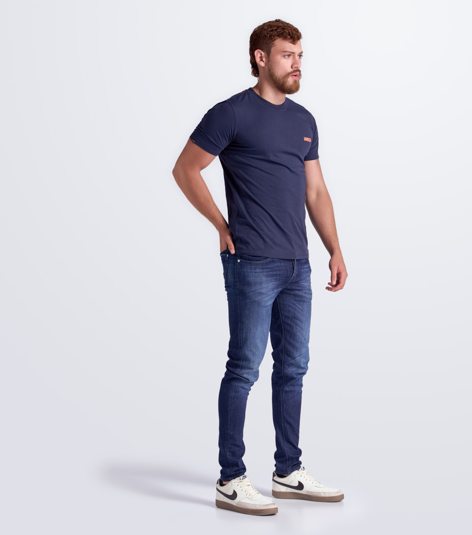 Camiseta Para Hombre Molderia Slim Unicolor Con Estampado Unser 833904 AZ
