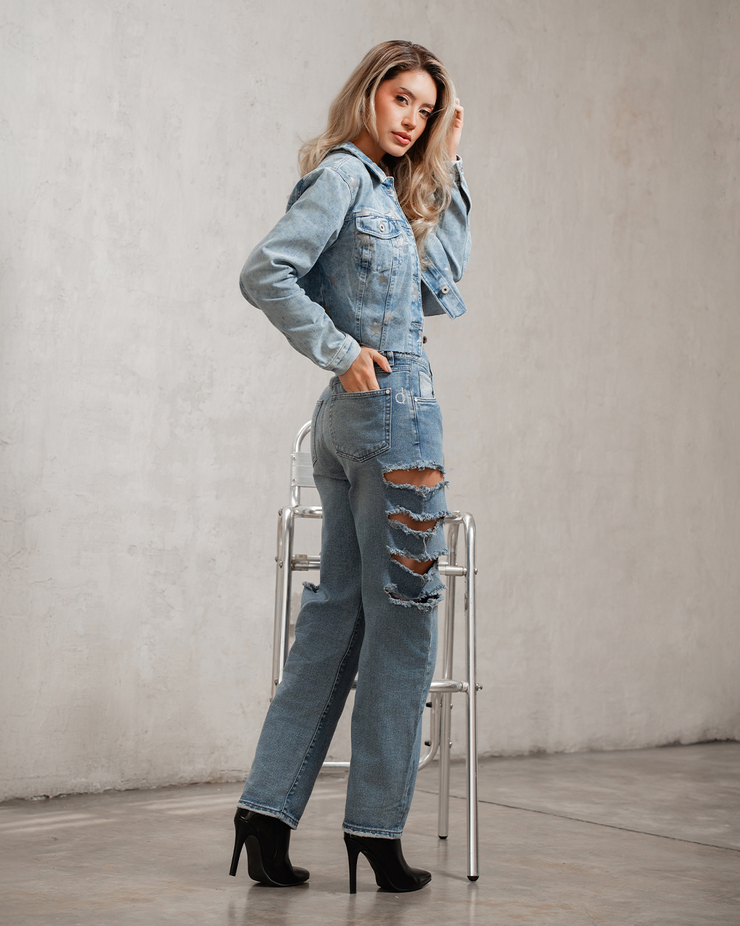 Jean Para Mujer Con Aberturas En Costados Praga Violett Derek 829823 AZ