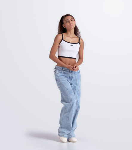 Nicki Blusa Con Sesgos En Contraste TyperBL