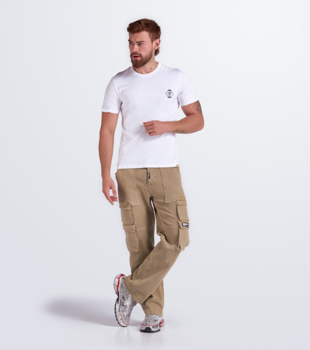 Camiseta Para Hombre Molderia Comfort Cuello V Unicolor Con Estampado UnserBL