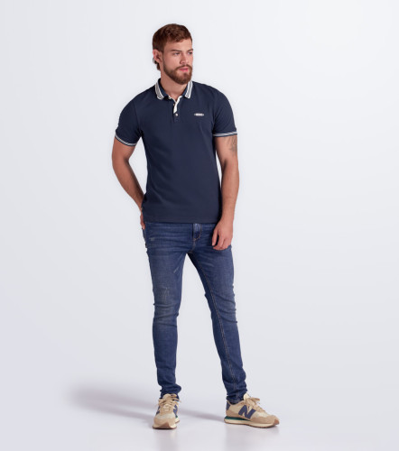 Slim Samir Polo Con Corte En Martingala Y Cuello Tejido UnserAV