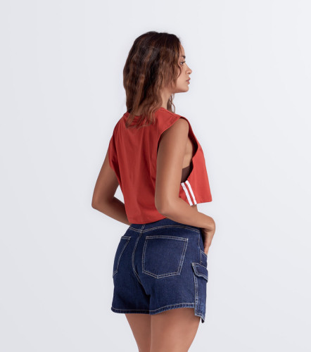 Alana Blusa Boxy Manga Sisa Con Sesgos TyperTR