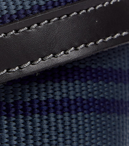 Cody Reata Con Frajas Masculina GroggyAP