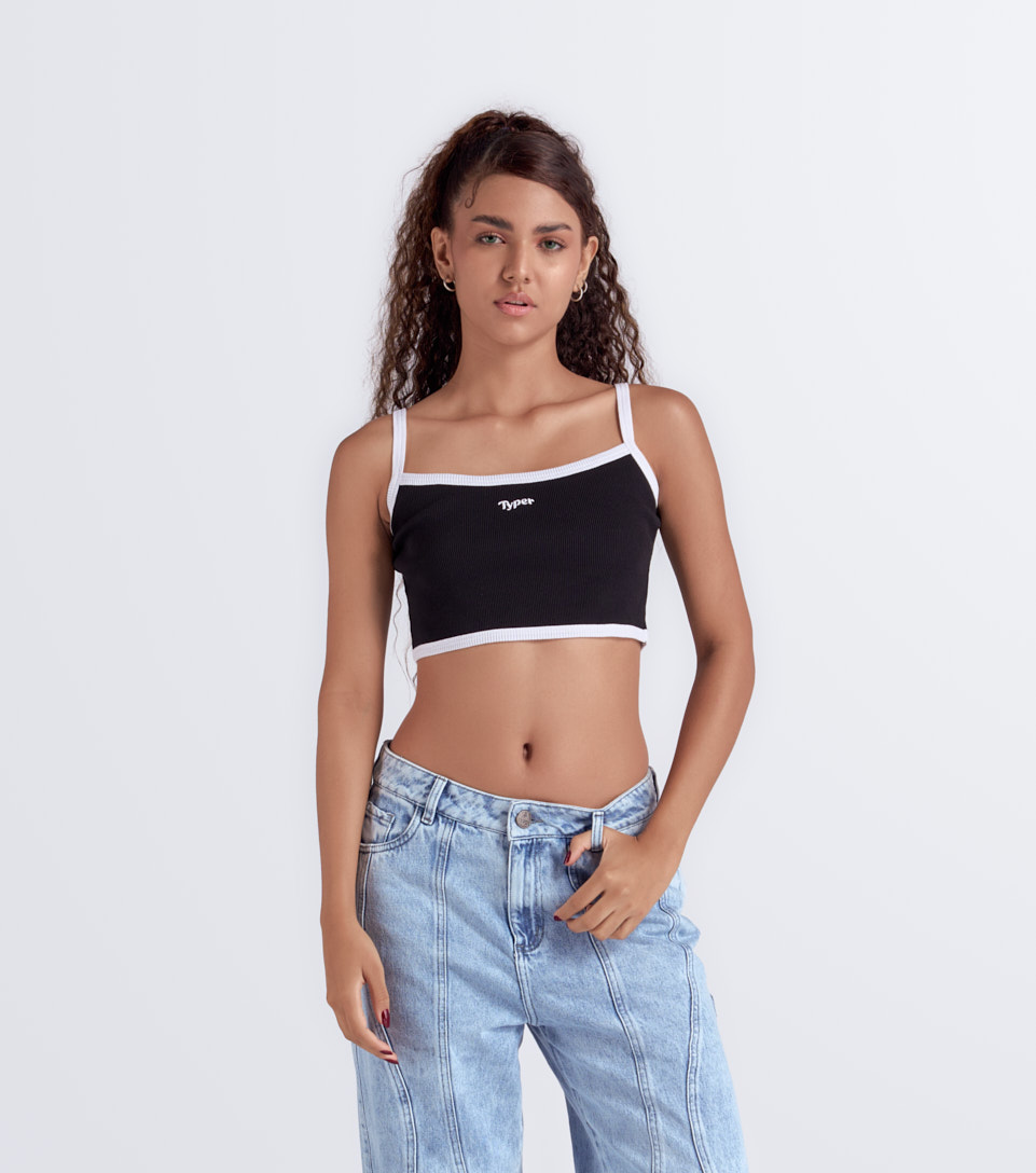 Nicki Blusa Con Sesgos En Contraste TyperNG