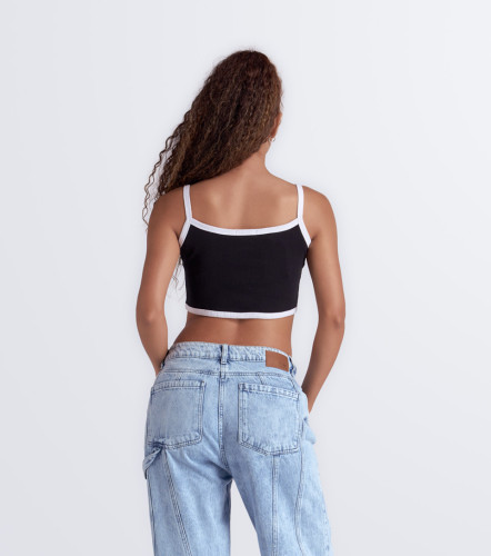 Nicki Blusa Con Sesgos En Contraste TyperNG