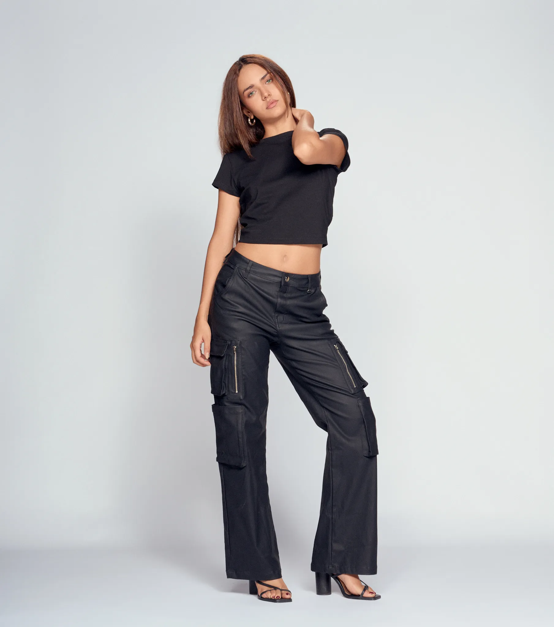 Jean Tipo Cargo En Cuerina Praga Charlize Derek 833749 NG
