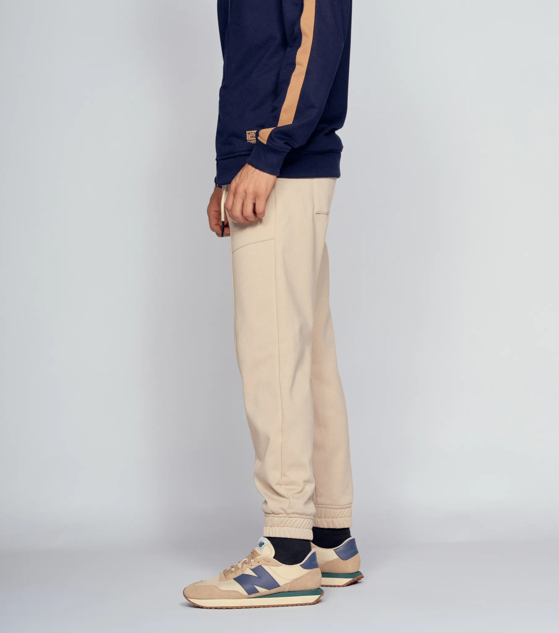 Jogger Para Hombre Unicolor Con Elastico Unser 834052 KQ