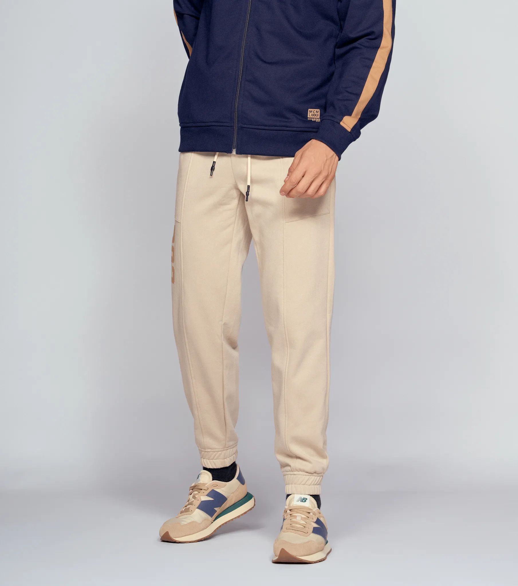 Jogger Para Hombre Unicolor Con Elastico Unser 834052 KQ