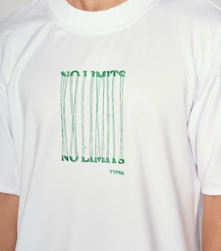 Over T Shirt Oversize Bordada TyperBL