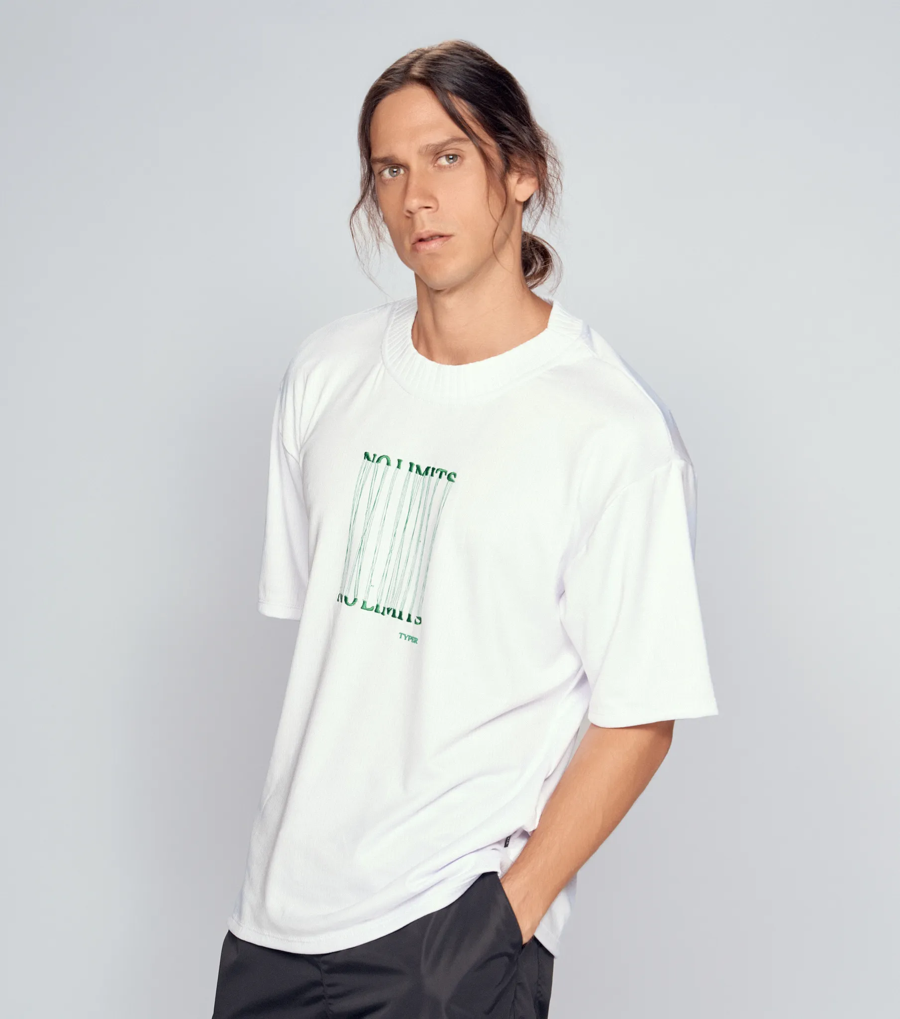 Over T Shirt Oversize Bordada Typer 834617 BL