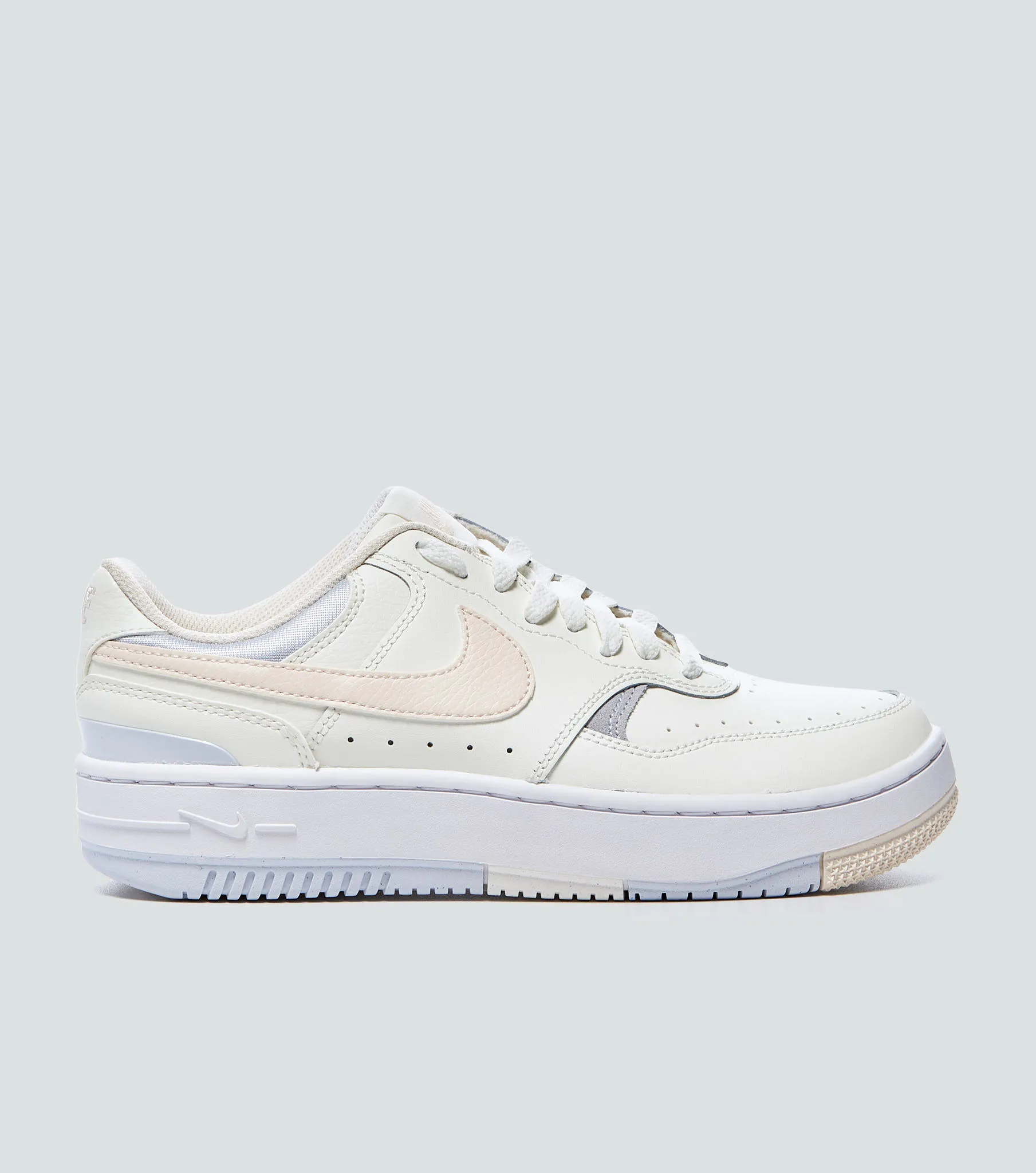 Tenis Nike Gamma ForceBL
