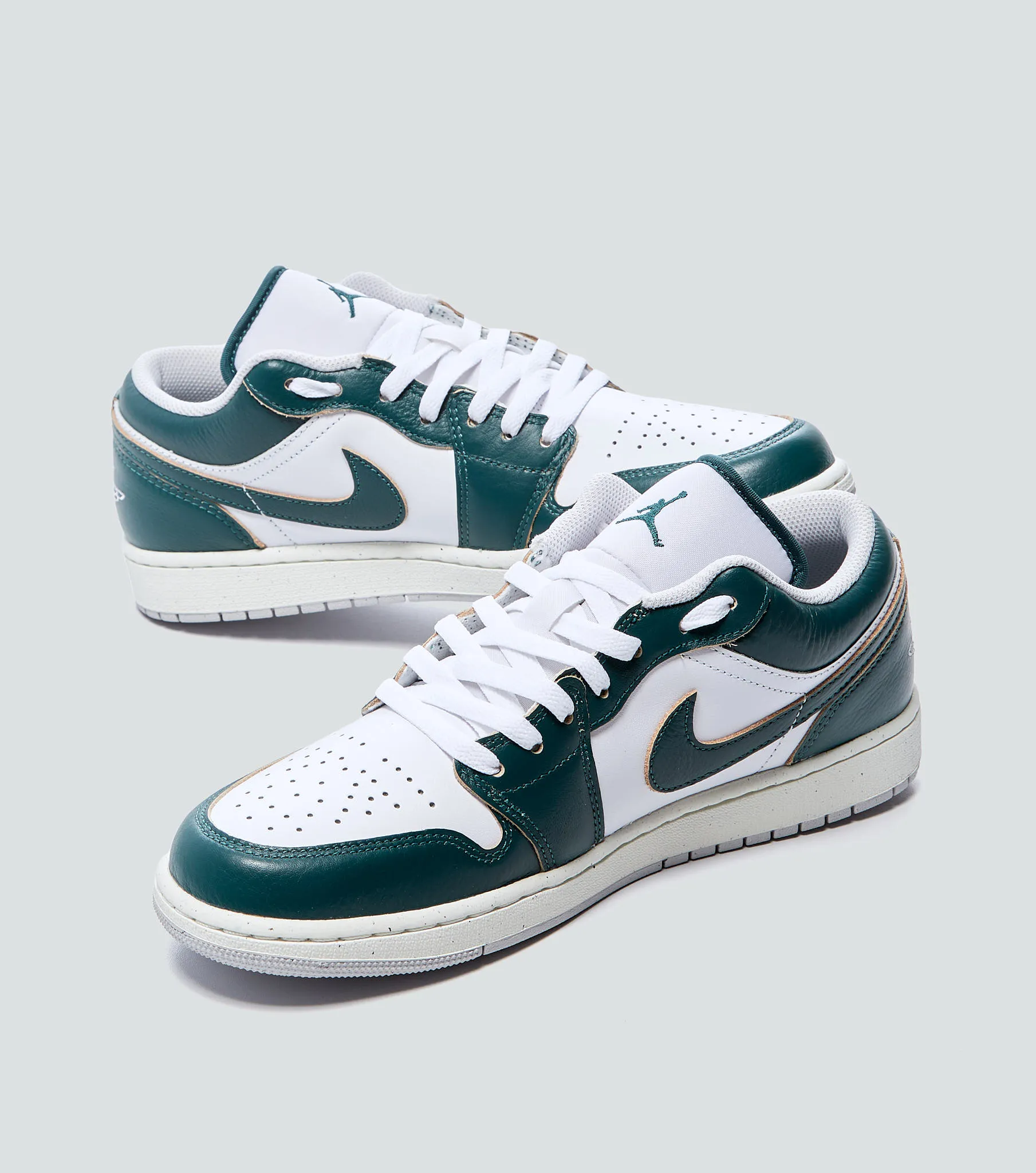 Tenis Nike Air Jordan Mid 130042 VD