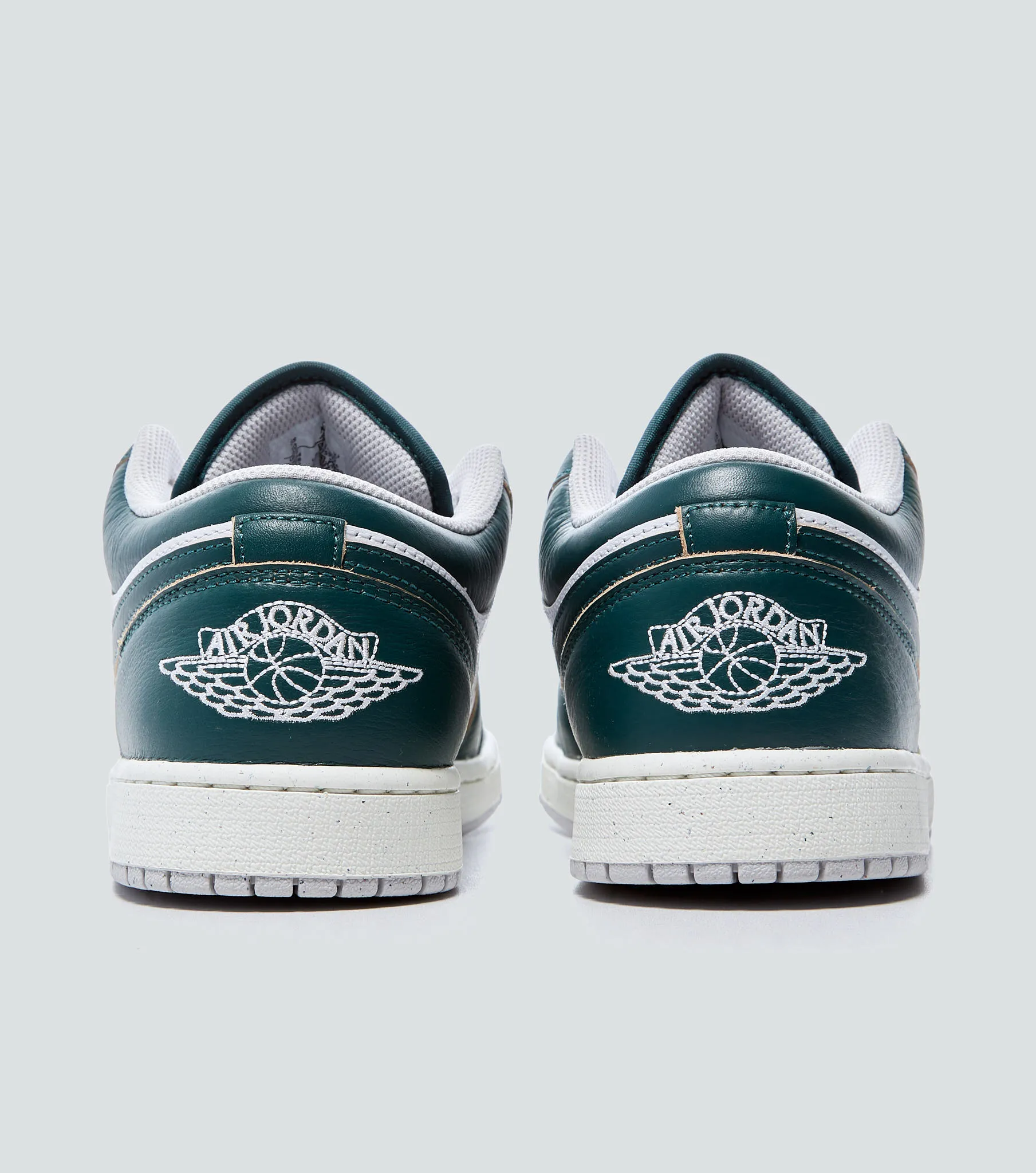 Tenis Nike Air Jordan Mid 130042 VD
