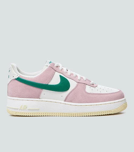Tenis Nike Air Force 1 07 Lv8RS