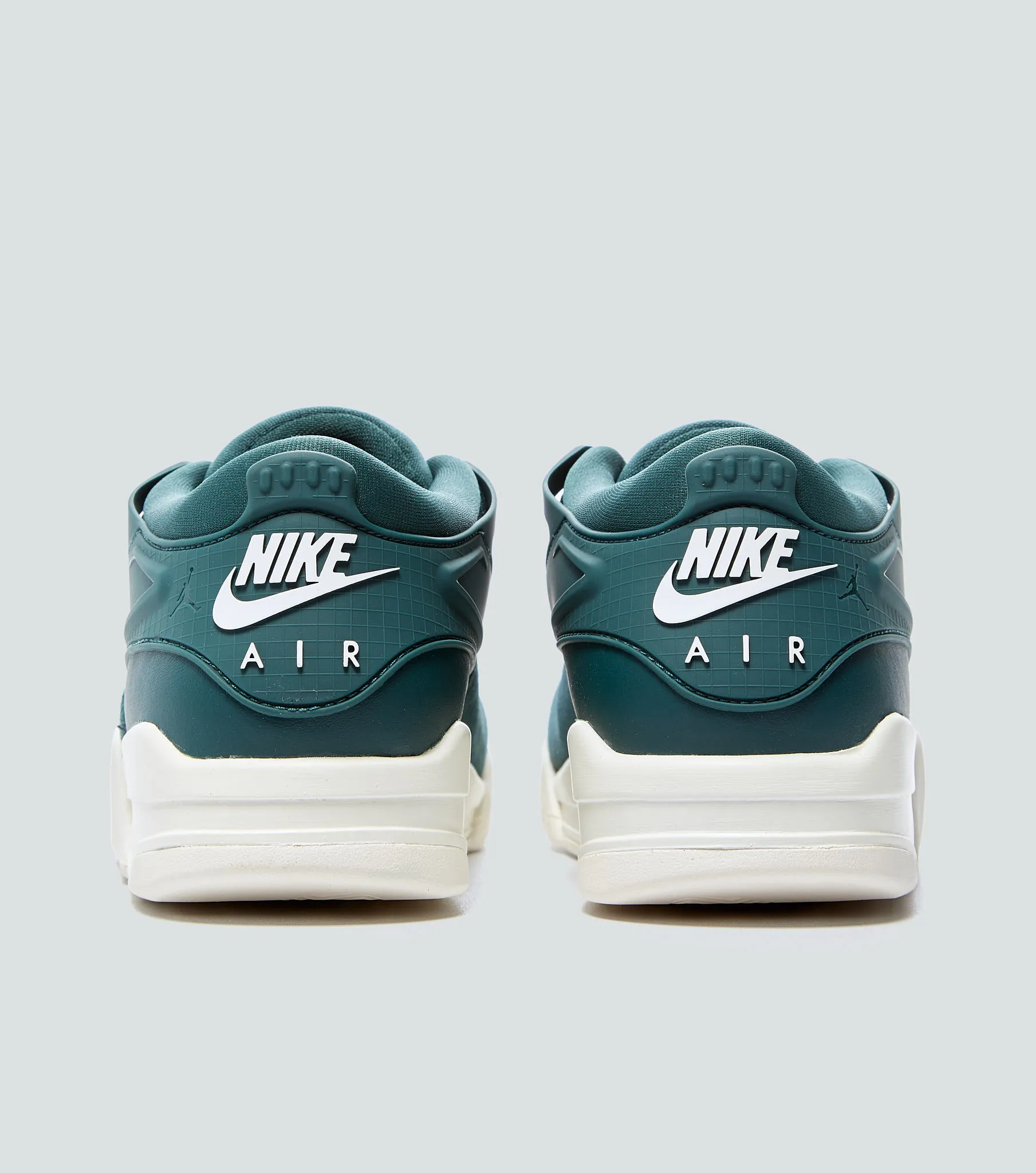 Tenis Nike Air Jordan 4rm 130046 VD