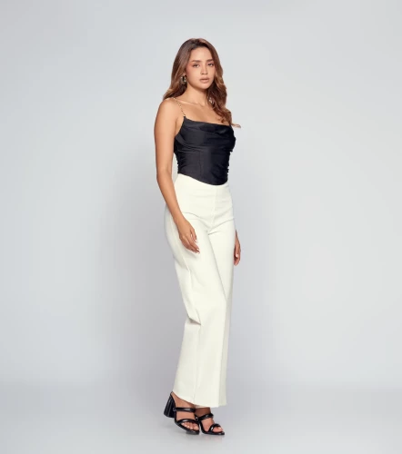 Blusa Con Escote Drapeado Carla DerekNG