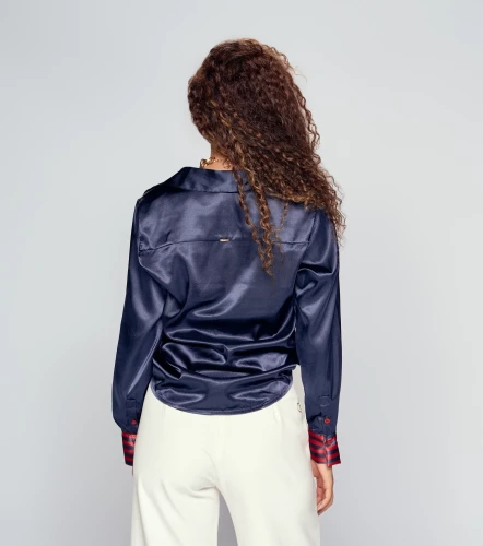 Blusa Camisera Manga Larga Para Mujer Con Cortes DerekAZ