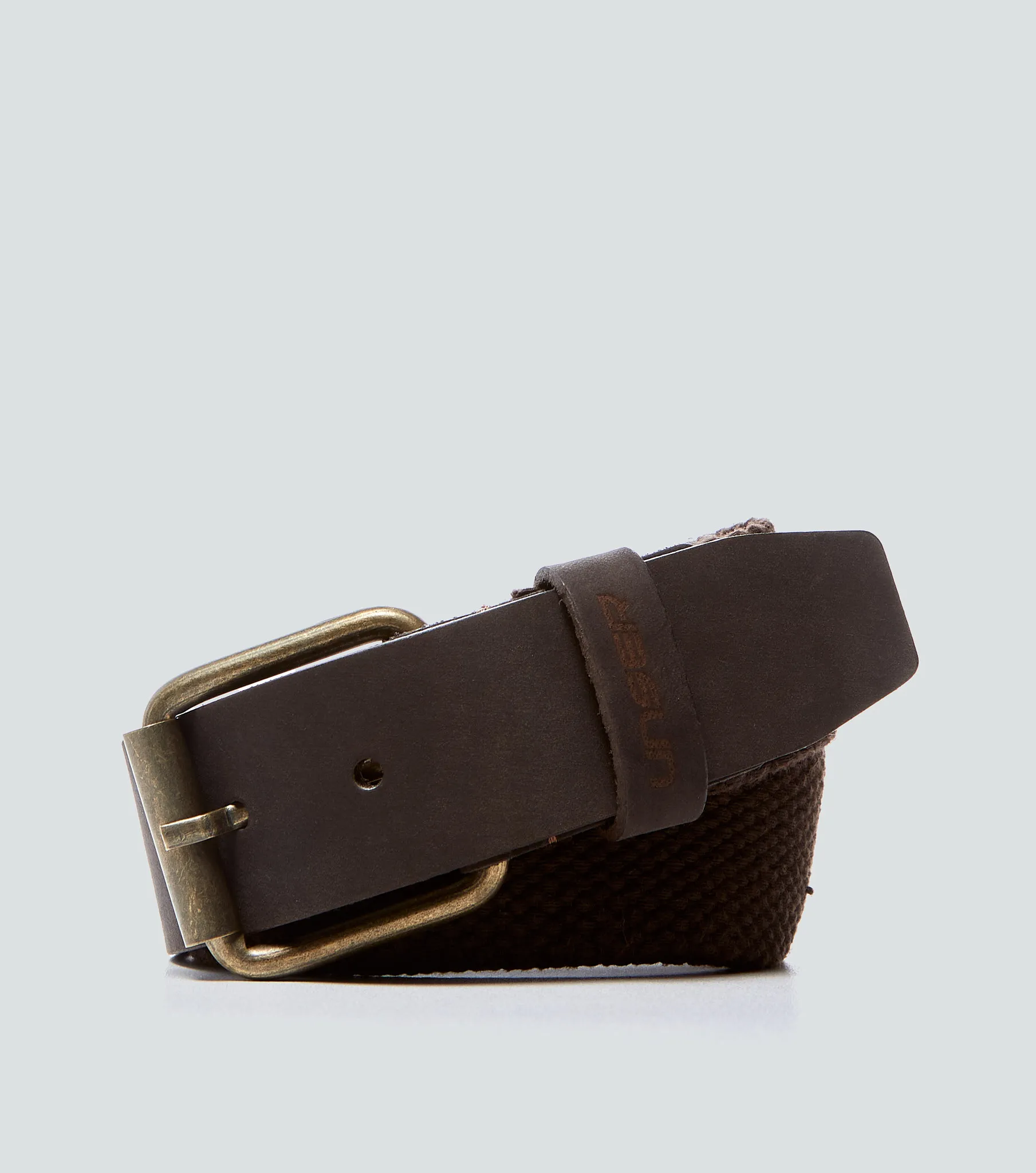 Carlos Correa Unicolor En Cuero Con Reata UnserCF