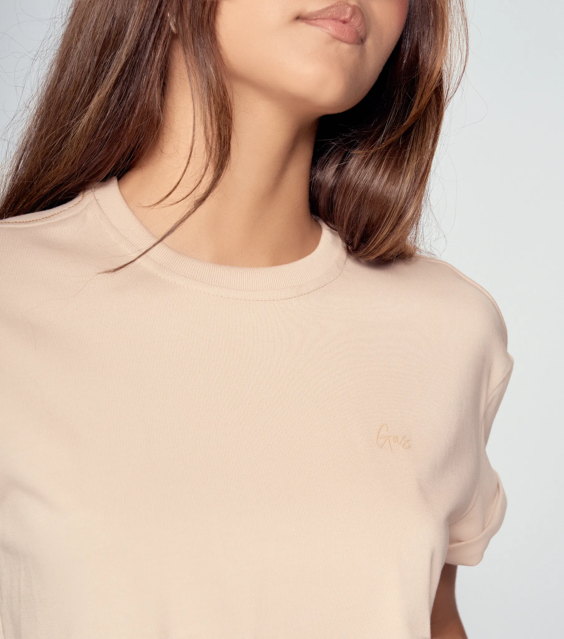 Cleo Camiseta Relaxed Fit Femenina Con Guardapolvo En Manga 834527 BG