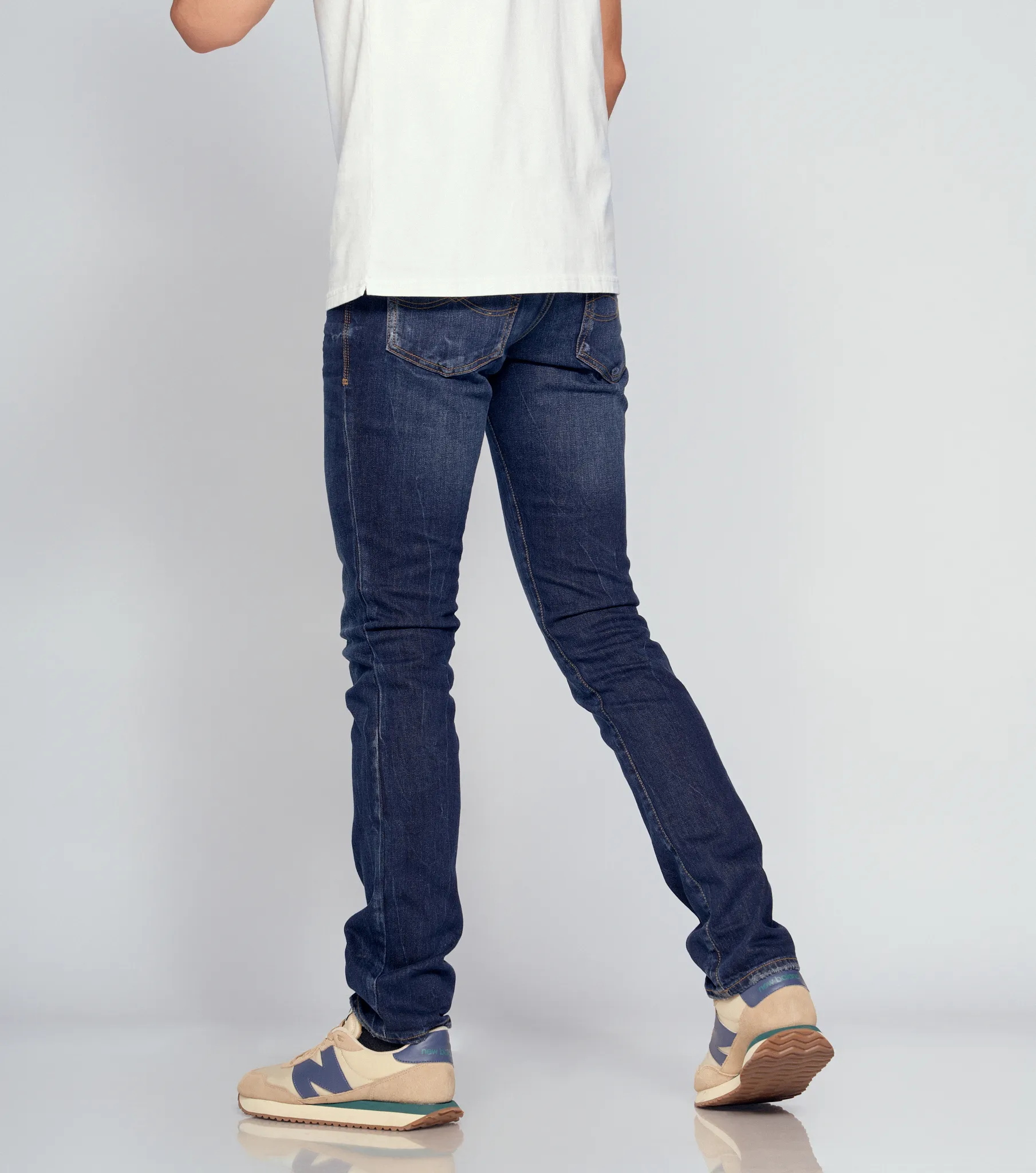 Jean Americanino Slim Tono Oscuro 129905 AO