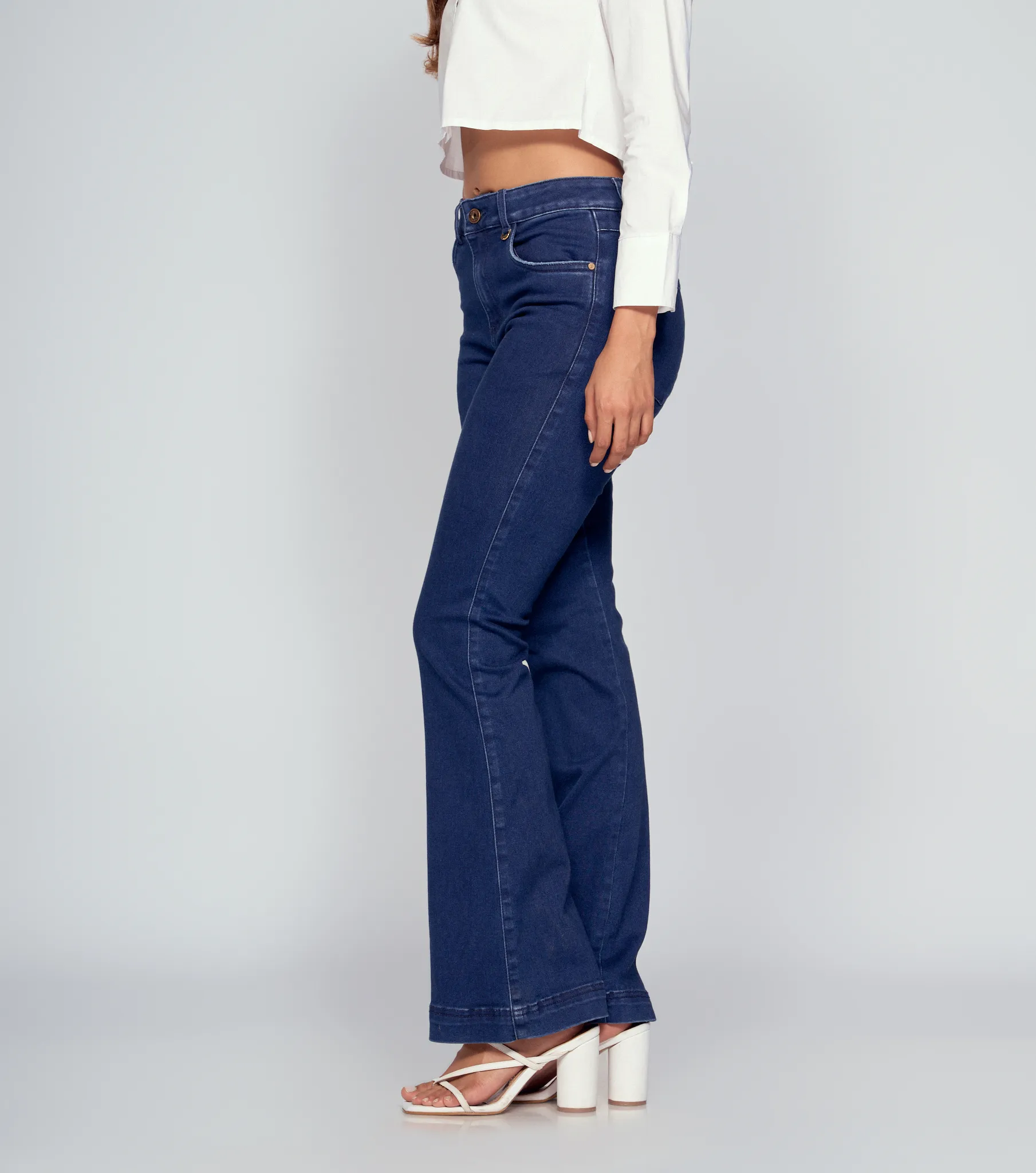 Jean Para Mujer Bota Flare Con Proceso Barcelona Alaia Derek 834994 AZ