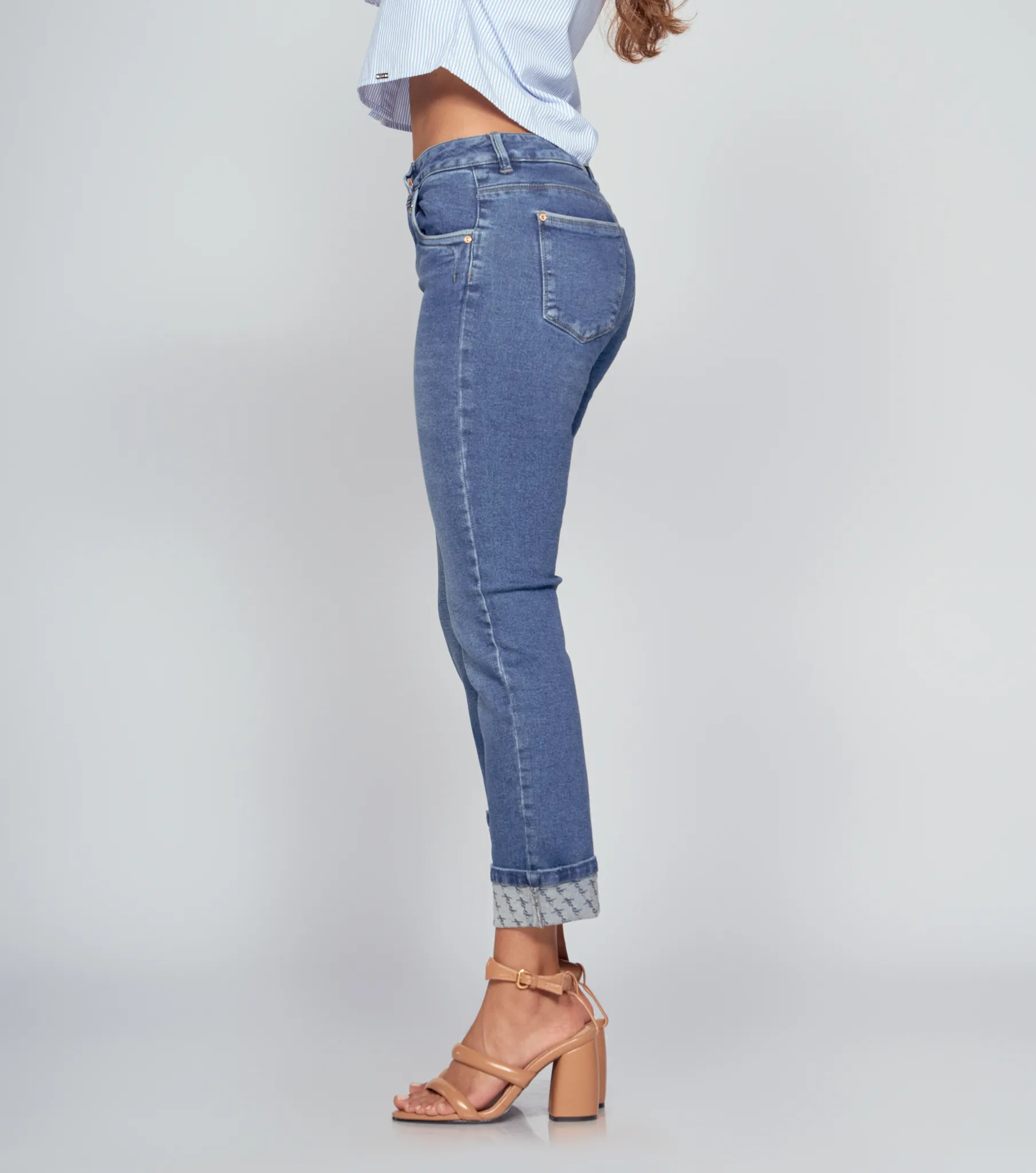 Jean Regular Fit Con Proceso Paris Samantha Derek 833746 AZ