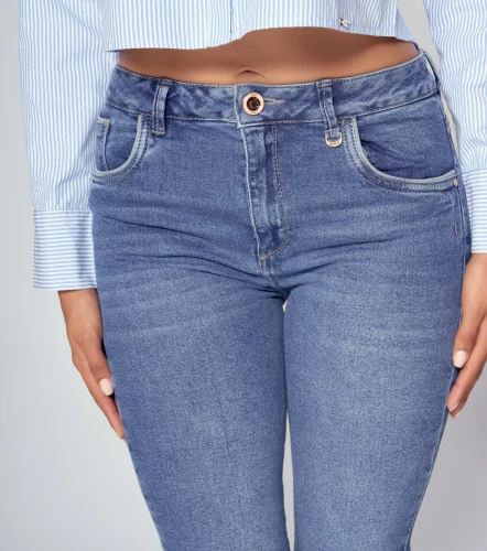 Jean Regular Fit Con Proceso Paris Samantha DerekAZ