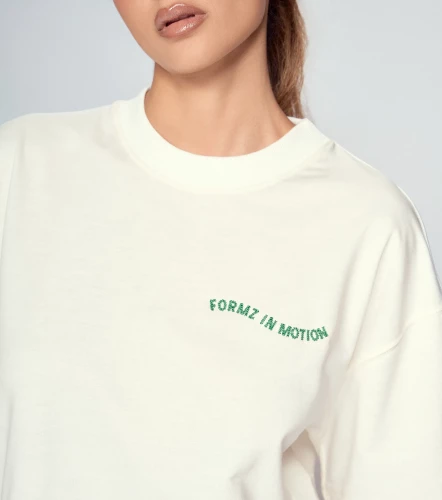 Kendal T Shirt Oversize Bordada TyperAR