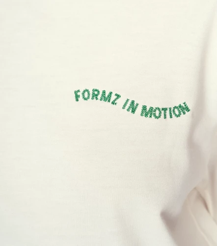 Kendal T Shirt Oversize Bordada TyperAR