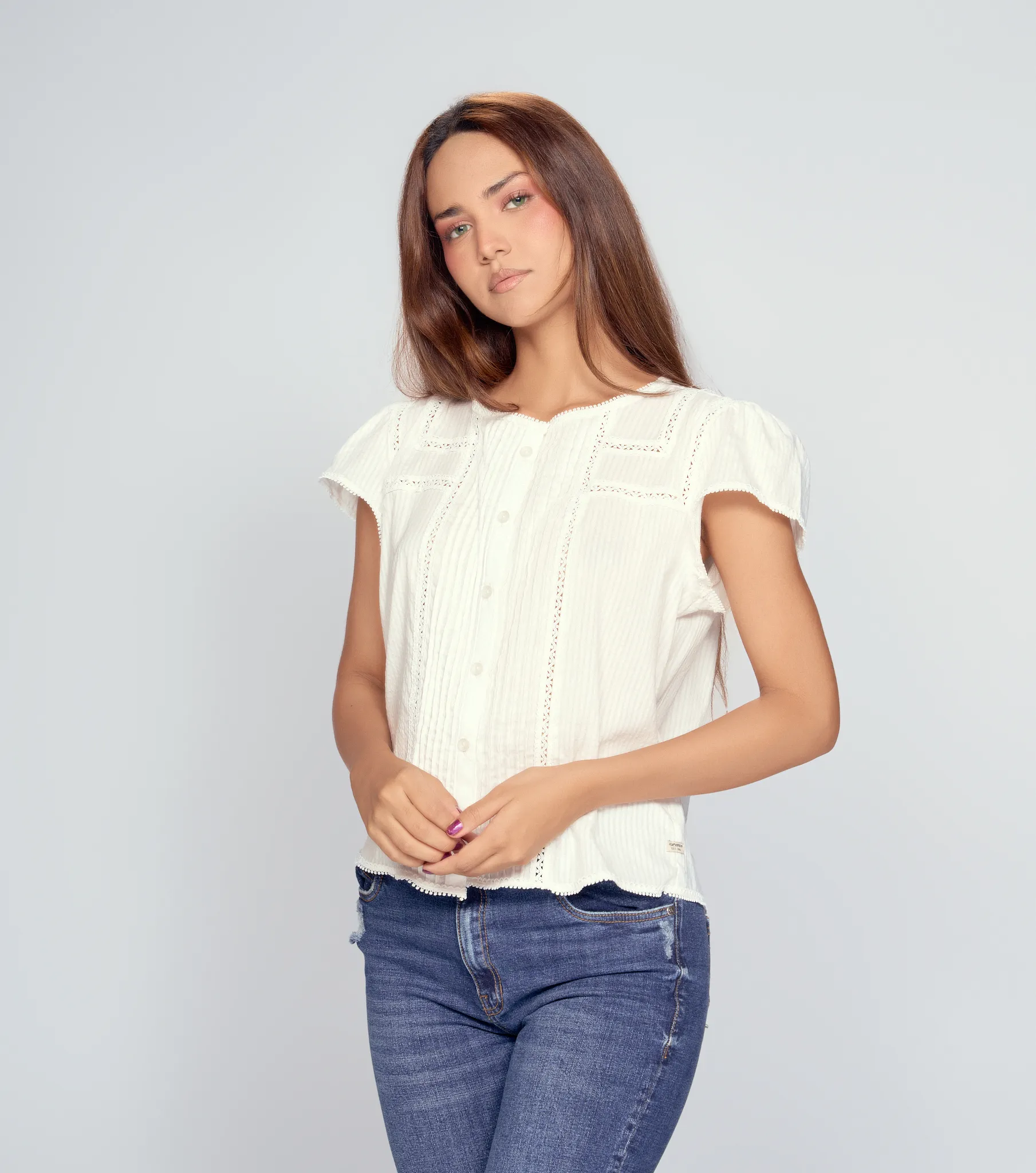 Kloe Blusa Unicolor Con Encaje Y Alforzas UnserBL