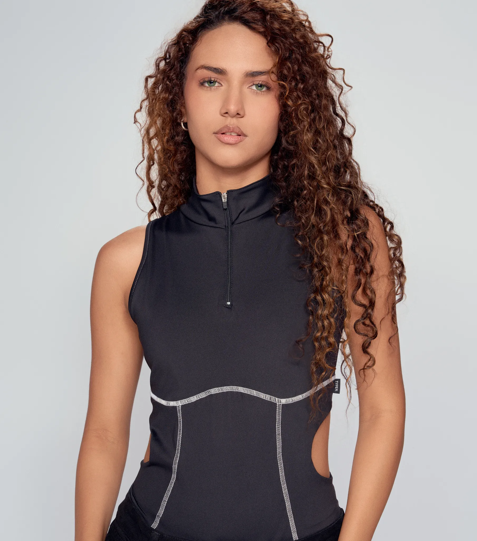 Lili Body Cuello Alto Con Cremallera Slimfit Typer 834284 BL