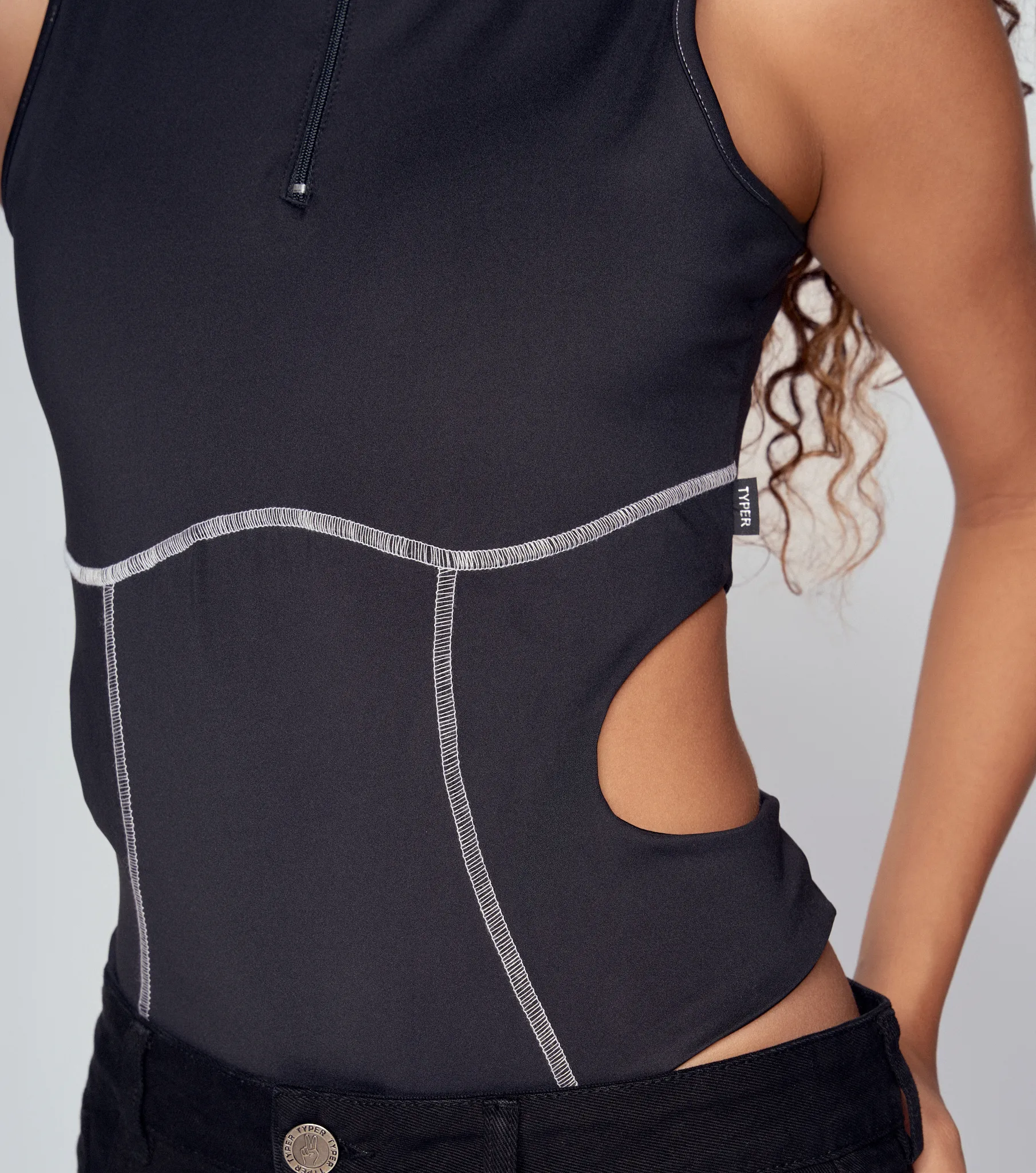 Lili Body Cuello Alto Con Cremallera Slimfit Typer 834284 BL