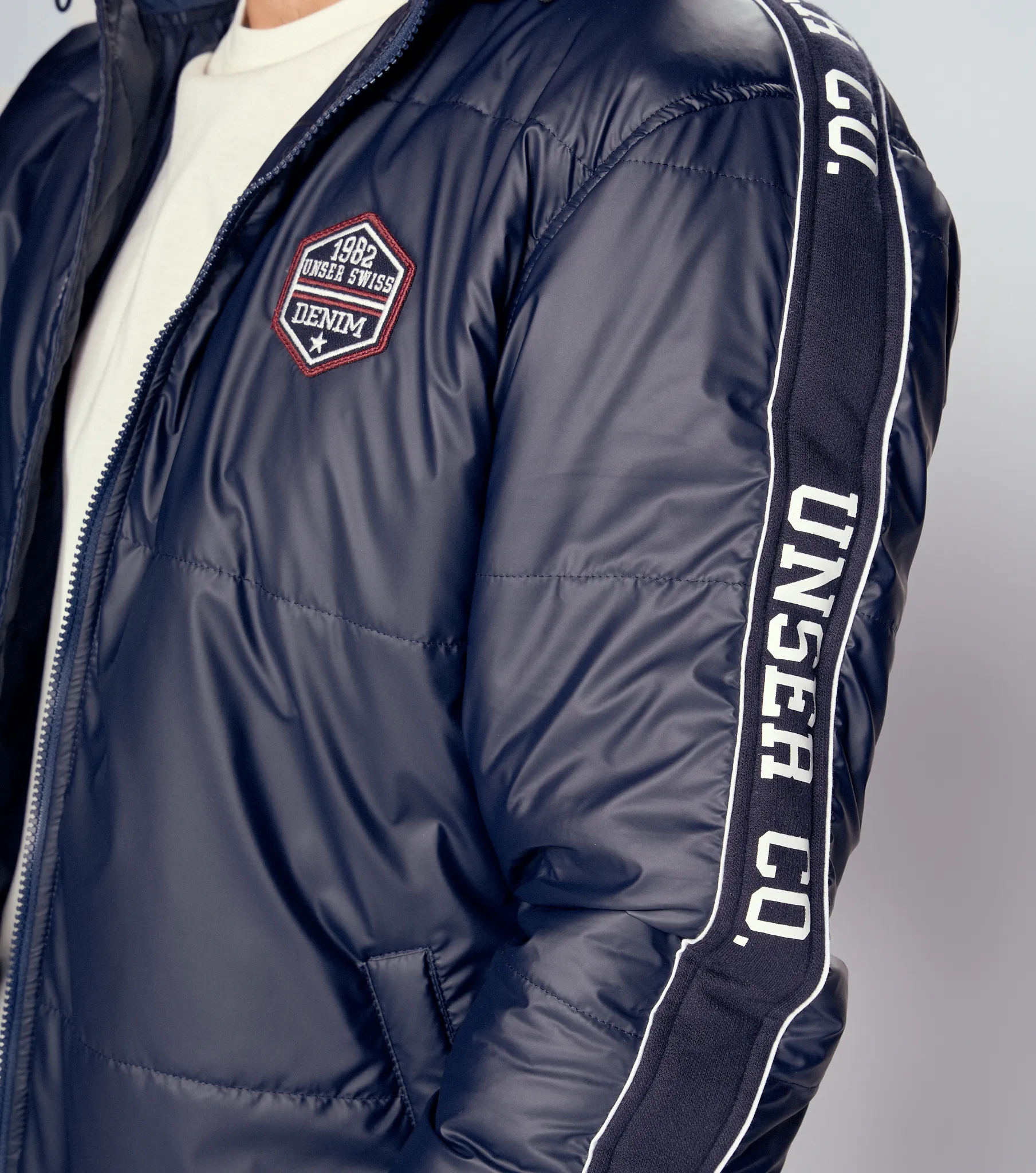 Lucio Chaqueta Con Estampado Y Tejido En Capota Unser 833163 AZ