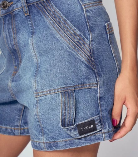 Miley Short Relaxed Pretina Cruzada TyperAZ