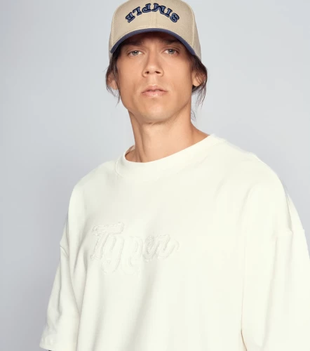 Oliver T Shirt Oversize Bordada TyperBH