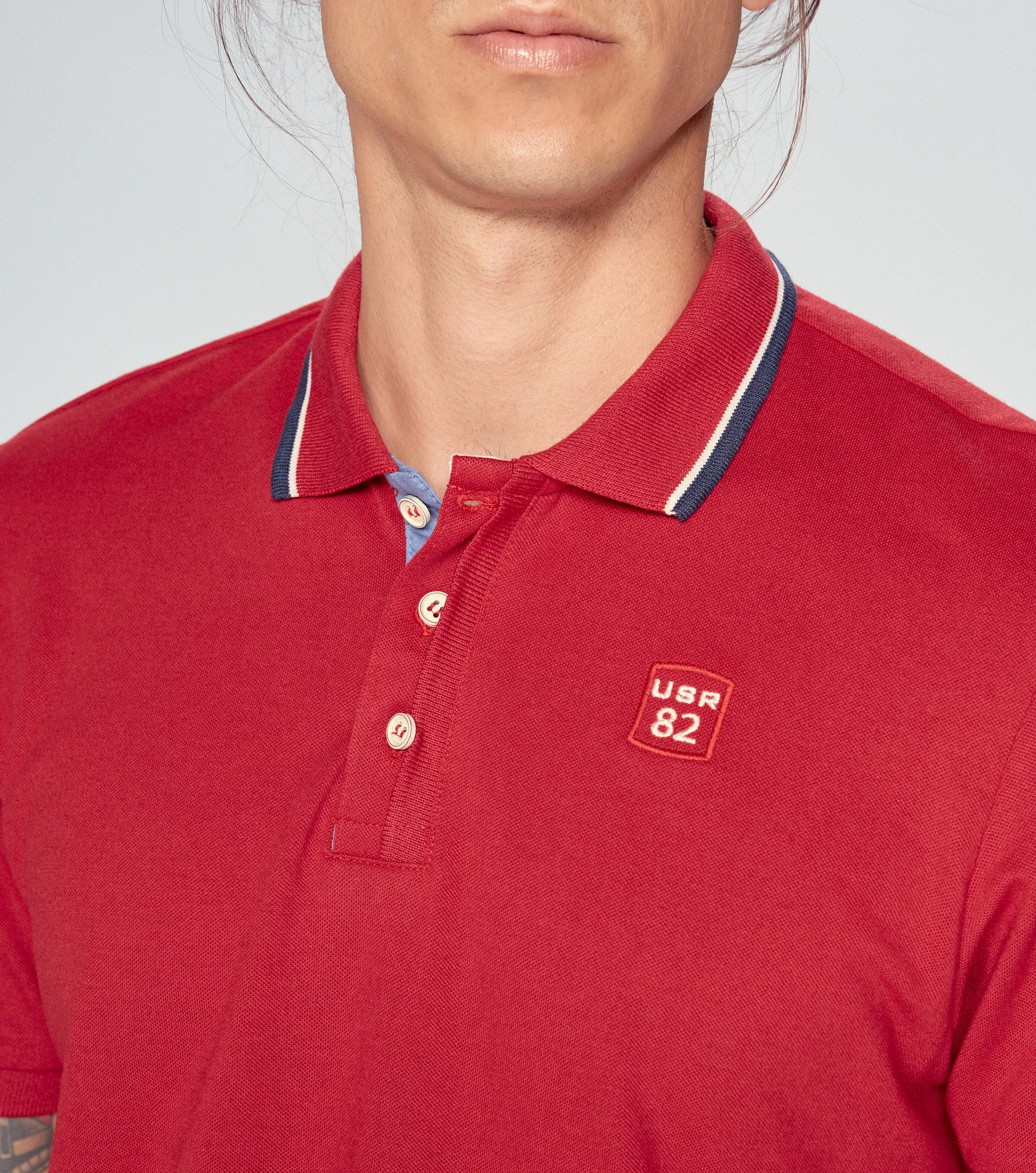 Polo Para Hombre Unicolor Molderia Comfort Manga Corta Unser 835108 AZ