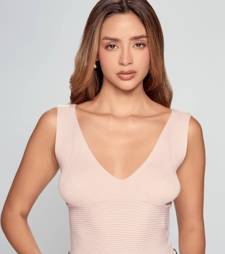 Blusa Escote V Unicolor DerekRS