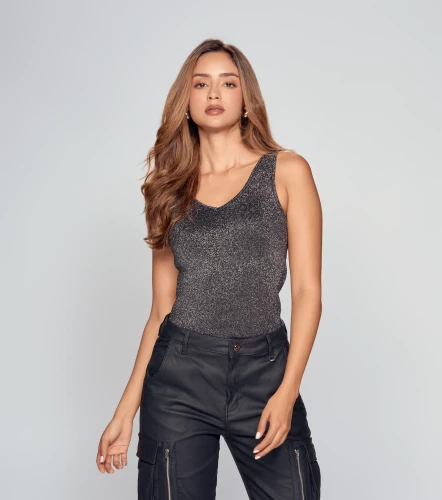 Blusa Escote En V Unicolor DerekNG