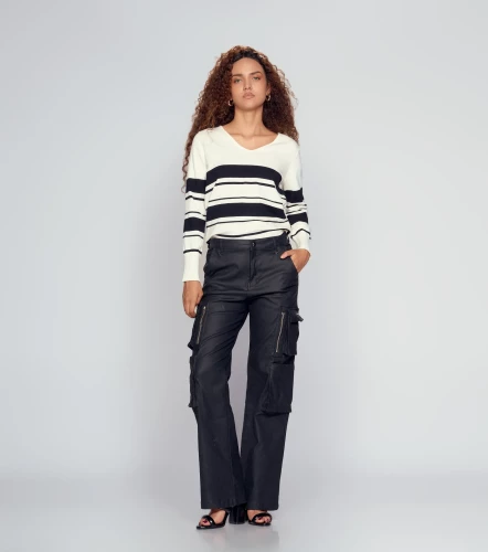 Sueter De Rayas Con Cuello En V DerekAR