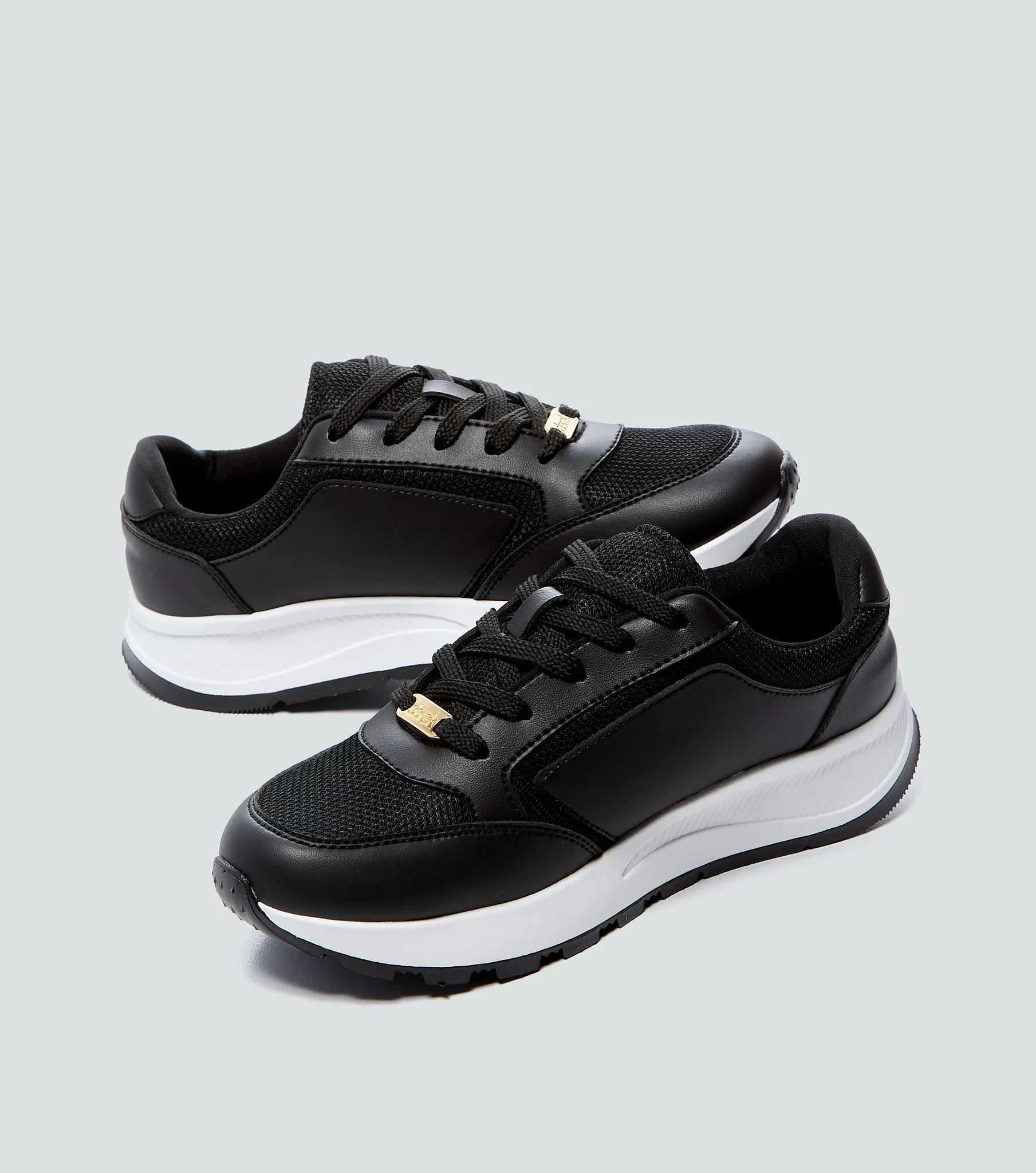 Tenis Para Mujer Unicolor Con Suela Alta Derek 834947 NG