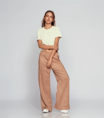 Violetta Blusa Crop Bordada TyperVC