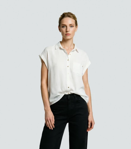 Blusa Para Mujer Camisera Unicolor Victoria DerekAR