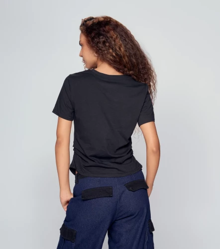 Camiseta Unicolor Con Estampado DerekNG