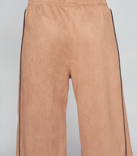 Cazzu Pantalon Recto Con Cortes TyperCD