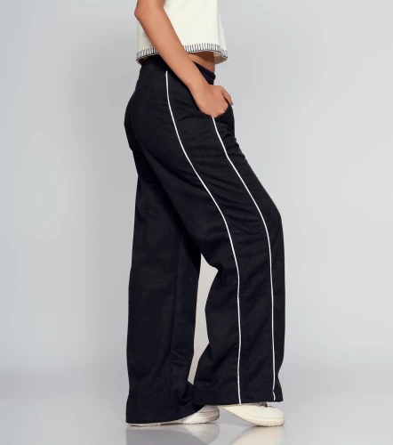 Cazzu Pantalon Recto Con Cortes TyperNG