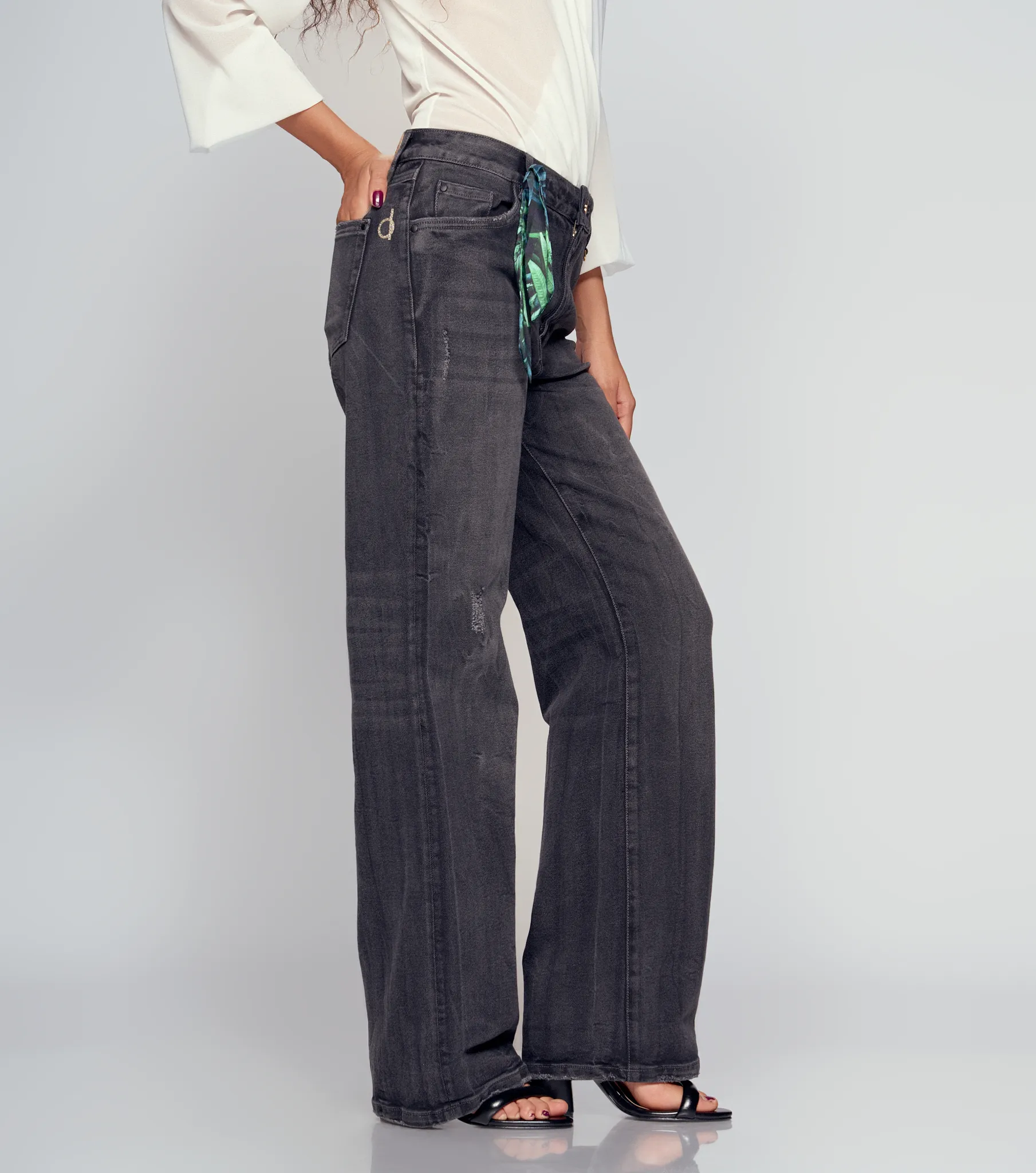 Jean Bota Recta Con Proceso Praga Karime Derek 834729 NG