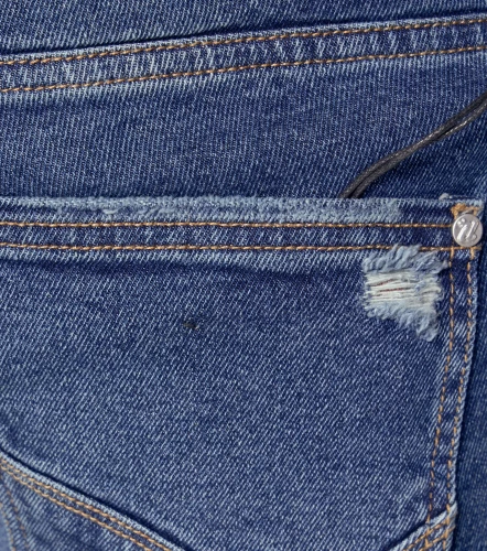 Jean Para Hombre Cinco Bolsillos Molderia Iron Con Rotos UnserAZ
