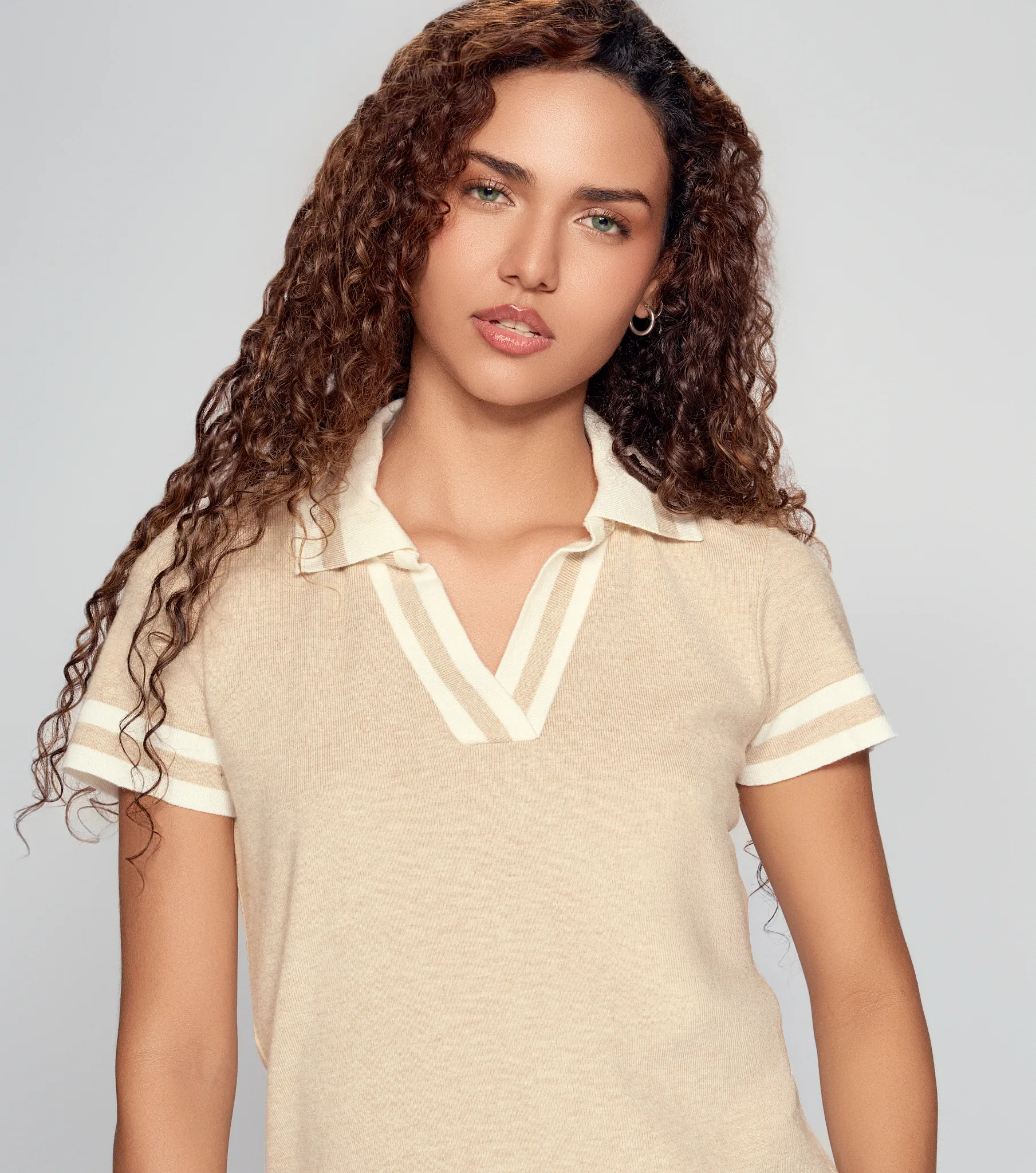 Karoll Blusa Tejida Con Cuello Y Escote V Unser 832679 AR